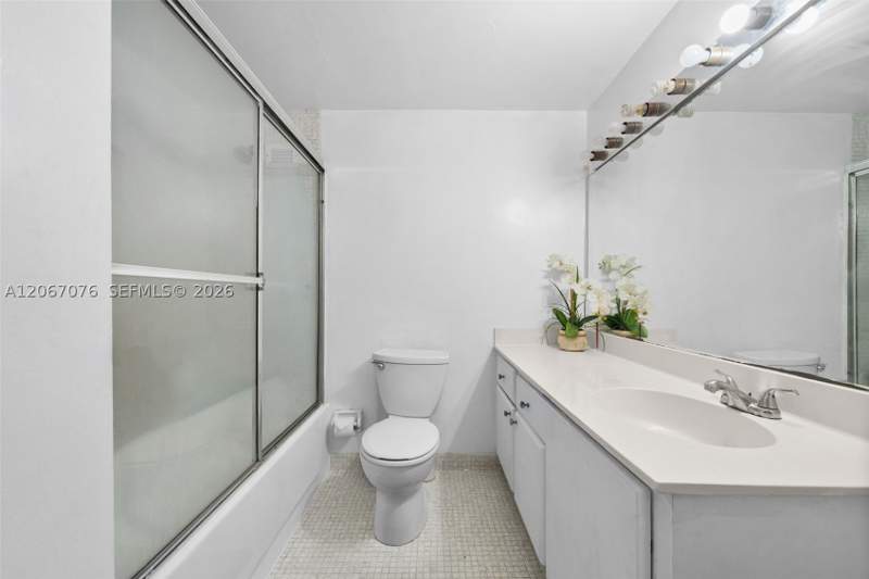 1 bedroom Condominium at 1000 West Ave 309, Mirador 1000 Condo, Miami Beach — photo 5