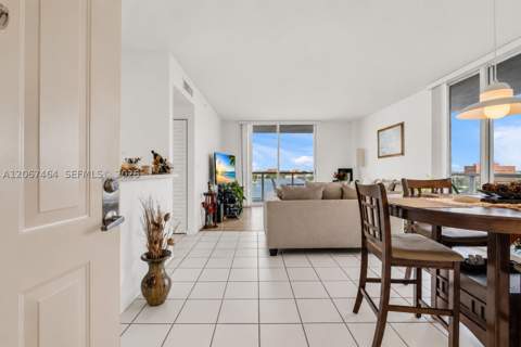 5091 NW 7th St Ph-02, Miami FL - photo 11 of 28