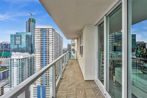 1155 Brickell Bay Dr 3211, Miami FL - photo 16 of 27