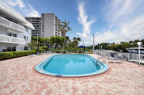 100 Edgewater Dr 309, Coral Gables FL - photo 19 of 22