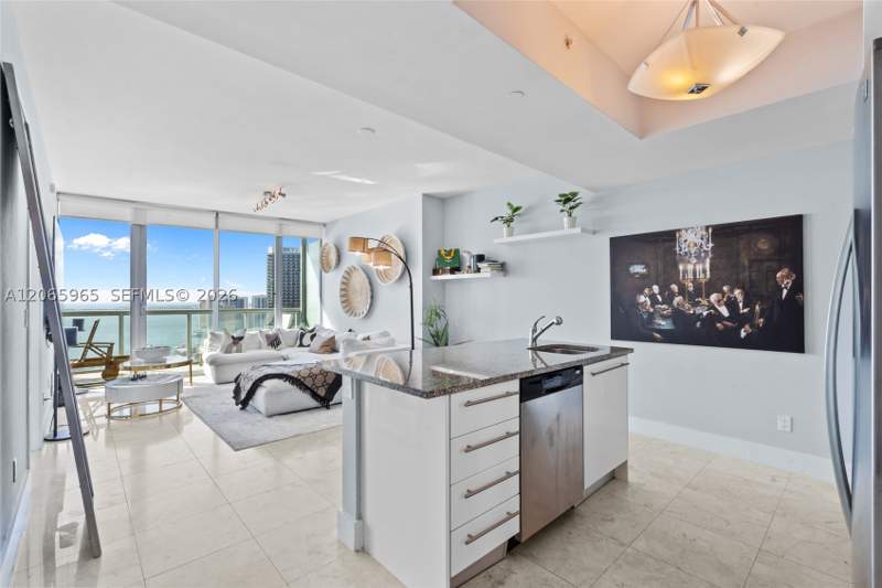 1 bedroom Condominium at 888 Biscayne Blvd 4203, Marinablue Condo, Miami — photo 2