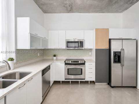 234 NE 3rd St 1007, Miami FL - photo 8 of 33