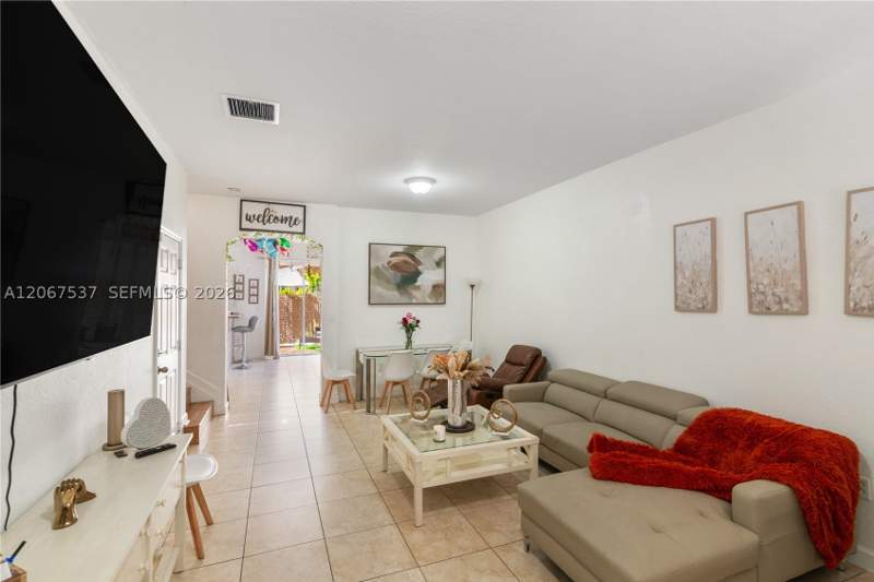 4 bedroom Townhouse at 12958 SW 135th St, Courts At Tuscany West, Miami — photo 5