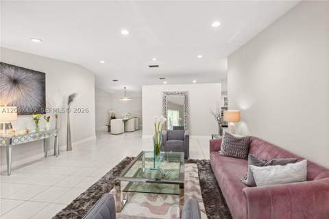 9840 NW 28th Ter, Doral FL - photo 10 of 39