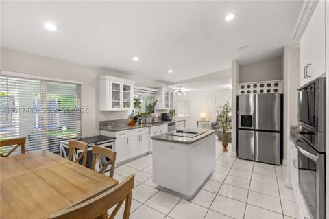 9840 NW 28th Ter, Doral FL - photo 13 of 39