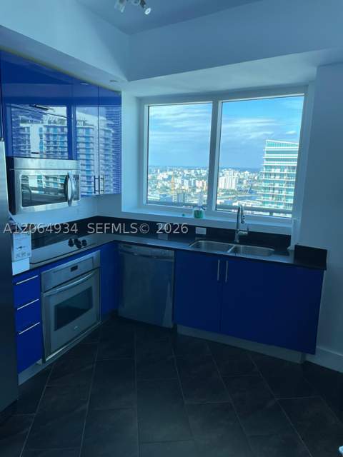 60 SW 13th St 3426, Miami FL - photo 23 of 28