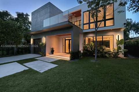 685 NE 81st St, Miami FL - photo 8 of 49