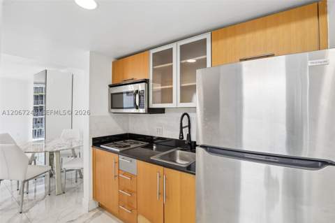 1750 N Bayshore Dr 3207, Miami FL - photo 17 of 32