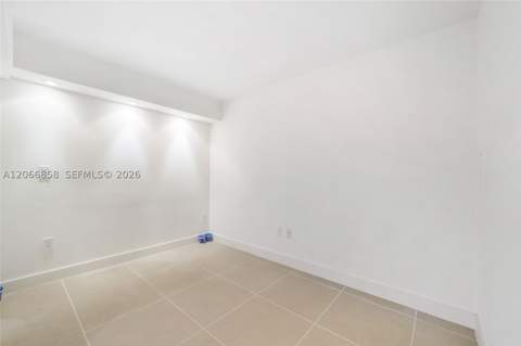 210 Sea View Dr 409, Key Biscayne FL - photo 12 of 16