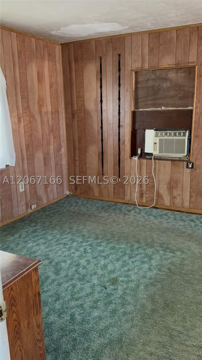 4 bedroom SingleFamilyResidence at 2855 NW 164th St, Golden Highlands Est, Miami Gardens — photo 2