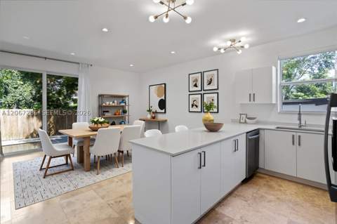2784 SW 34th Ave, Miami FL - photo 12 of 49