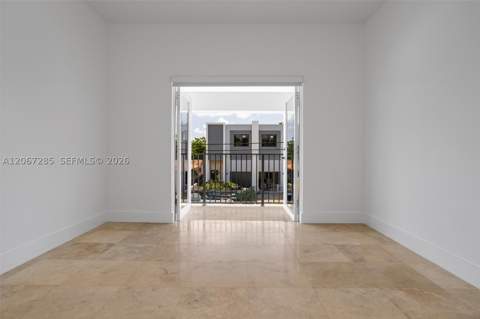 2784 SW 34th Ave, Miami FL - photo 23 of 49