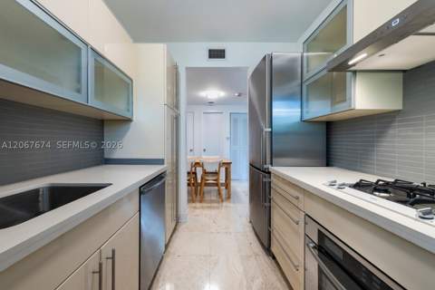 945 10th St 3, Miami Beach FL - photo 8 of 13