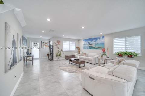 8611 SW 207th Ter, Cutler Bay FL - photo 20 of 46