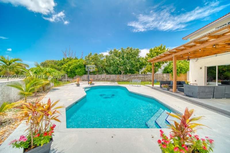 4 bedroom SingleFamilyResidence at 8611 SW 207th Ter, Centennial Sec 3, Cutler Bay — photo 3