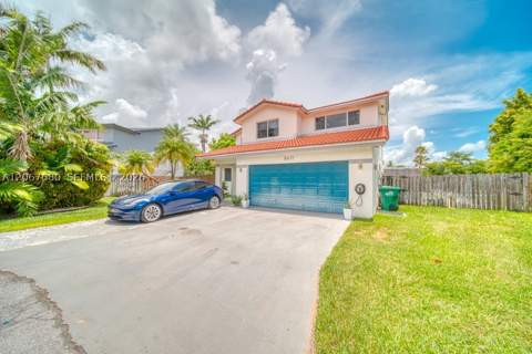 8611 SW 207th Ter, Cutler Bay FL - photo 9 of 46