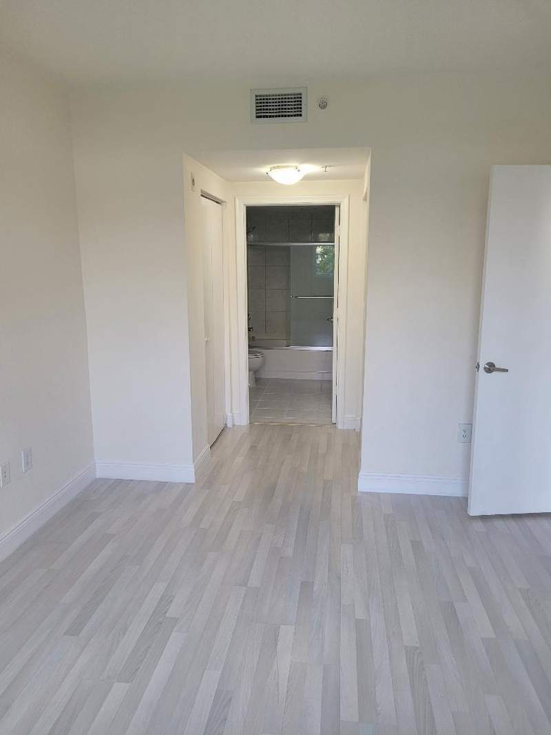 2 bedroom Condominium at 2775 NE 187th Street 325, Venture At Aventura West C, Miami — photo 5