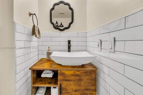 8140 SW 209th St, Cutler Bay FL - photo 13 of 38