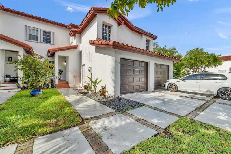 3 bedroom Townhouse at 8140 SW 209th St, Saga Bay Townhomes, Cutler Bay — photo 2