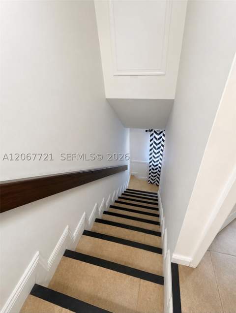 5611 W 25th Ct 8A, Hialeah FL - photo 10 of 16