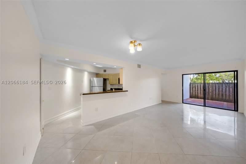 2 bedroom Condominium at 9405 Fontainebleau Blvd 112, Bleau Fontaine Condo #2, Miami — photo 5