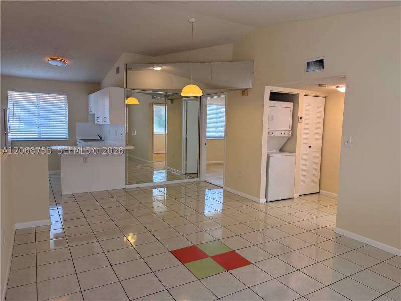 2 bedroom Condominium at 8019 Lake Dr 202, Doral Court Condo, Doral — photo 5