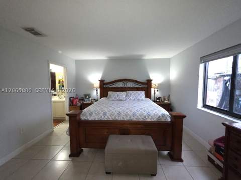 15101 SW 180th Ter, Miami FL - photo 19 of 37
