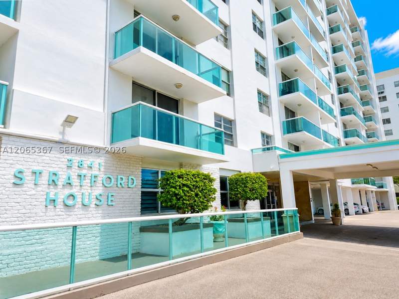 1 bedroom Condominium at 2841 NE 163rd St 608, Stratford House Condo, North Miami Beach — photo 2