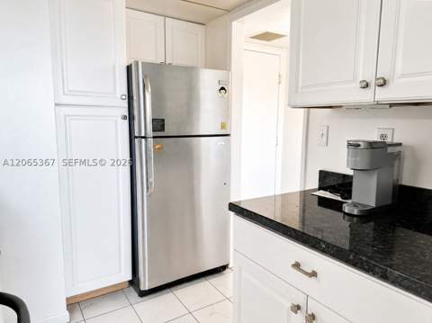2841 NE 163rd St 608, North Miami Beach FL - photo 6 of 30