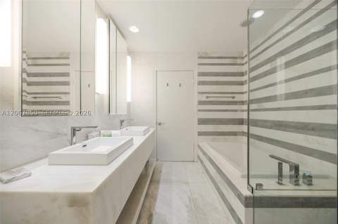 801 S Pointe Dr 301, Miami Beach FL - photo 12 of 31