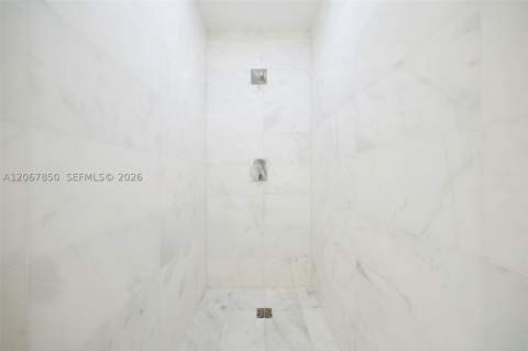 801 S Pointe Dr 301, Miami Beach FL - photo 18 of 31