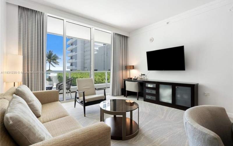 1 bedroom Condominium at 4391 Collins Avenue 623, Fontainebleau III Ocean C, Miami Beach — photo 4
