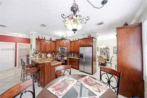 2250 SW 155th Ave, Miami FL - photo 9 of 26