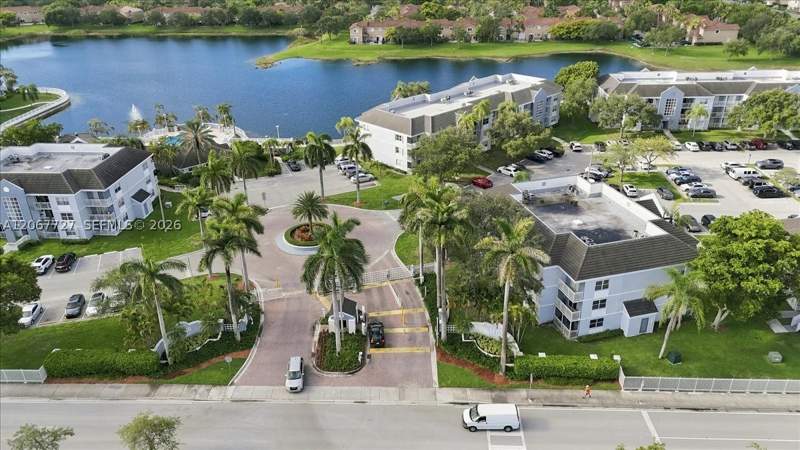 1 bedroom Condominium at 8660 SW 212th St 306, Le Club At Old Cutler Con, Cutler Bay — photo 5
