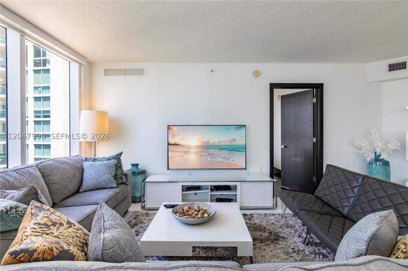 3 bedroom Condominium at 150 Sunny Isles Blvd 1-1604, St Tropez On The Bay 1 Co, Sunny Isles Beach — photo 2