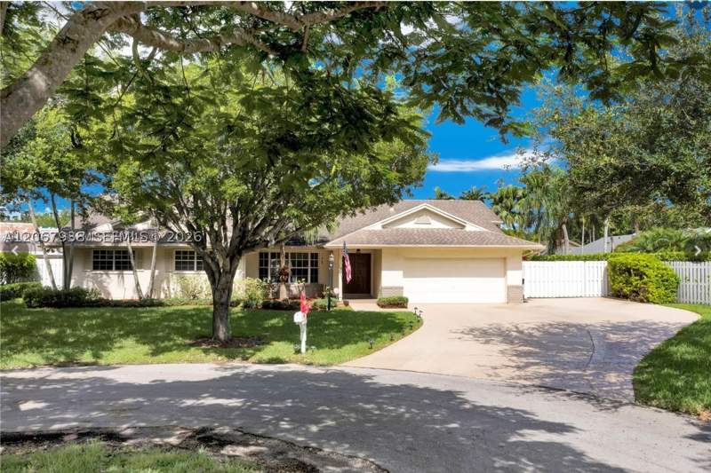 4 bedroom SingleFamilyResidence at 14750 SW 152nd Ct, COUNTRY WALK SEC 6, Miami — photo 1