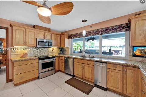14750 SW 152nd Ct, Miami FL - photo 14 of 53