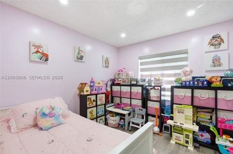 9011 NW 193rd Ter, Hialeah FL - photo 22 of 37