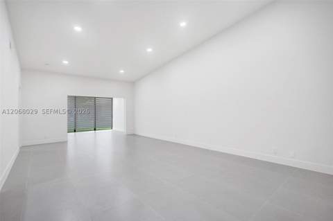 21240 Harbor Way 285-28, Aventura FL - photo 24 of 26