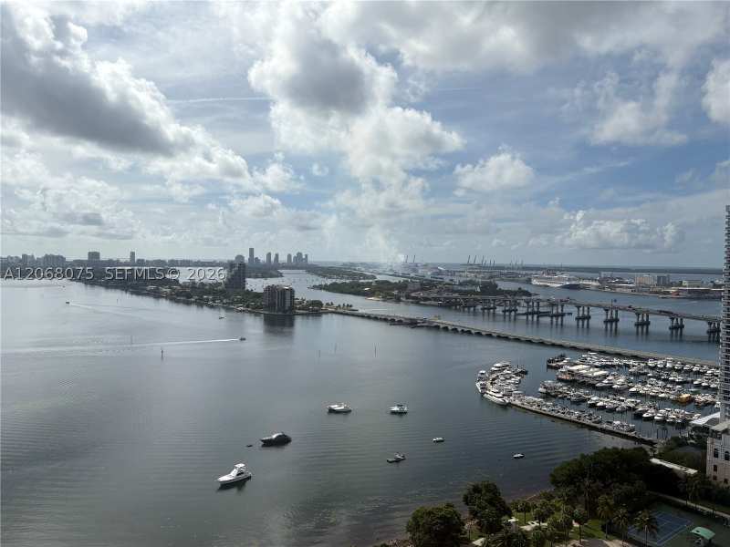 2 bedroom Condominium at 1800 N Bayshore Dr 3007, 1800 Club Condo, Miami — photo 1