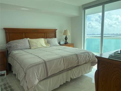 1800 N Bayshore Dr 3007, Miami FL - photo 17 of 31