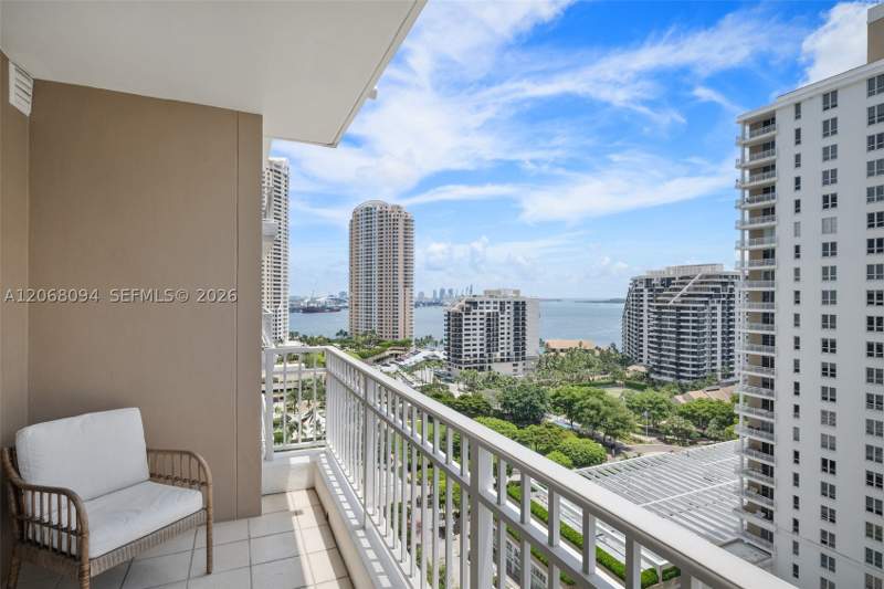 1 bedroom Condominium at 801 Brickell Key Blvd 1805, Courts Brickell Key Condo, Miami — photo 5