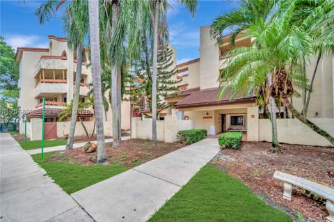 12455 SW 93rd Ter 403T, Miami FL - photo 18 of 22