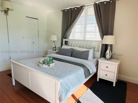 1732 Meridian Ave 701, Miami Beach FL - photo 17 of 38