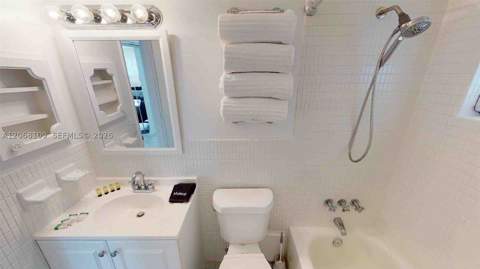 1732 Meridian Ave 701, Miami Beach FL - photo 20 of 38