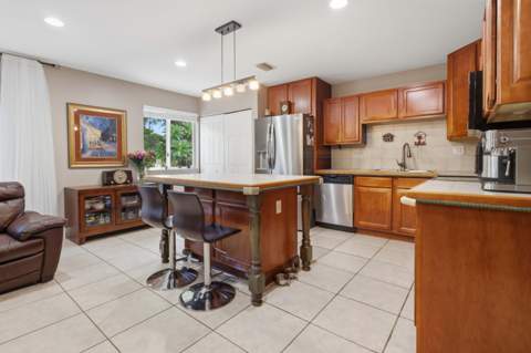 20233 SW 85th Court, Cutler Bay FL - photo 10 of 34
