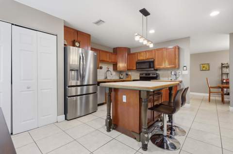 20233 SW 85th Court, Cutler Bay FL - photo 11 of 34