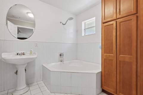 20233 SW 85th Court, Cutler Bay FL - photo 15 of 34