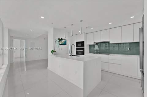 520 West Ave 2101, Miami Beach FL - photo 14 of 37