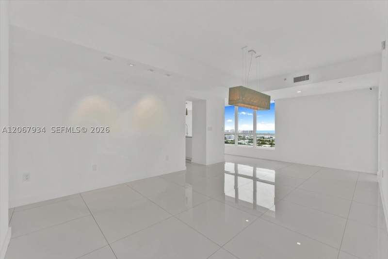 3 bedroom Condominium at 520 West Ave 2101, The Bentley Bay Condo, Miami Beach — photo 5